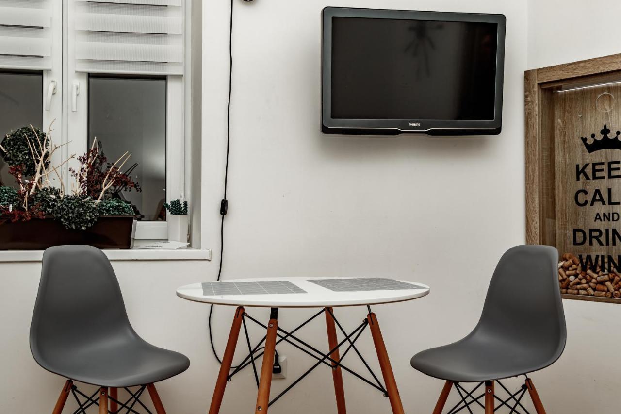 Loft apartment Lviv Extérieur photo
